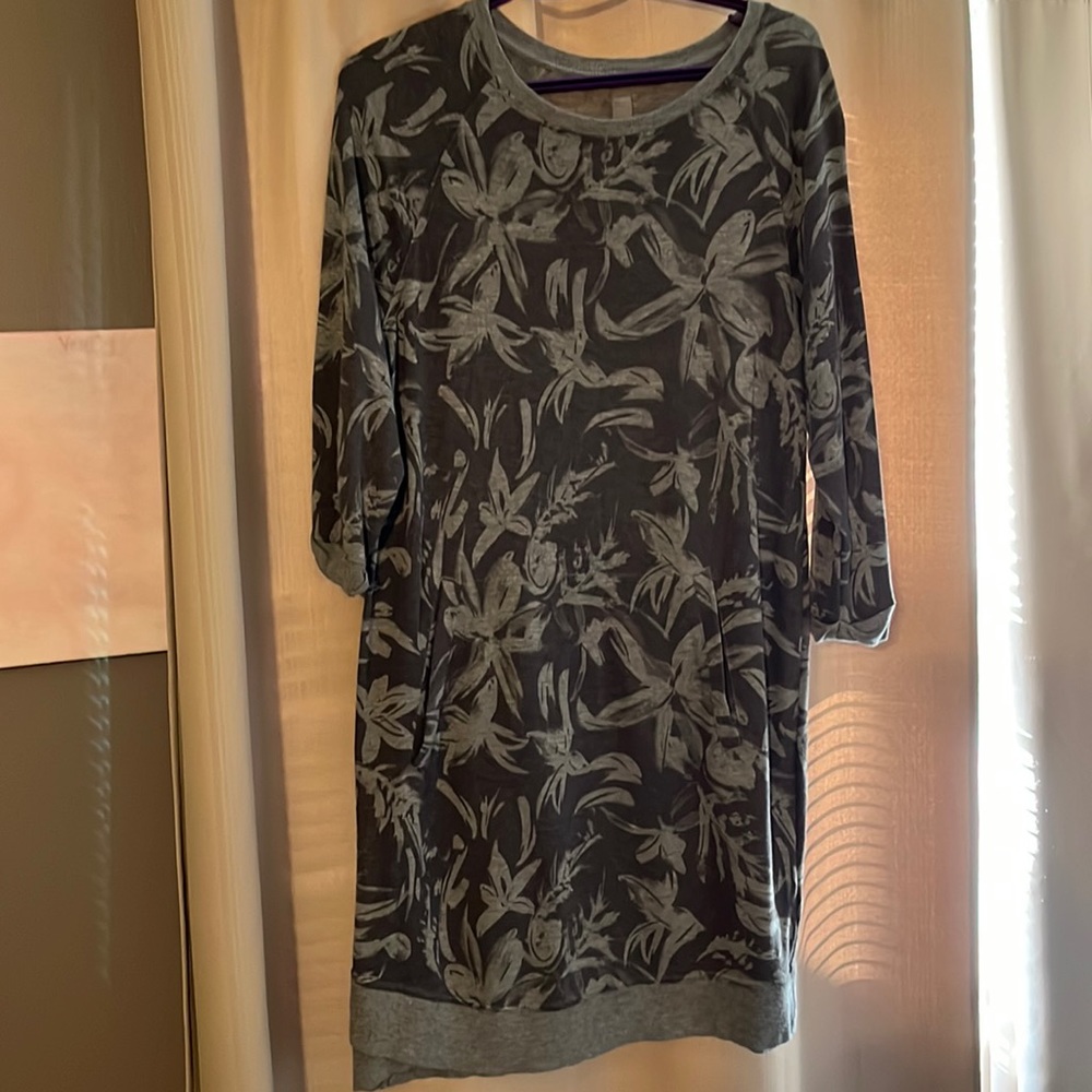 Oh so comfy dress WITH POCKETS!